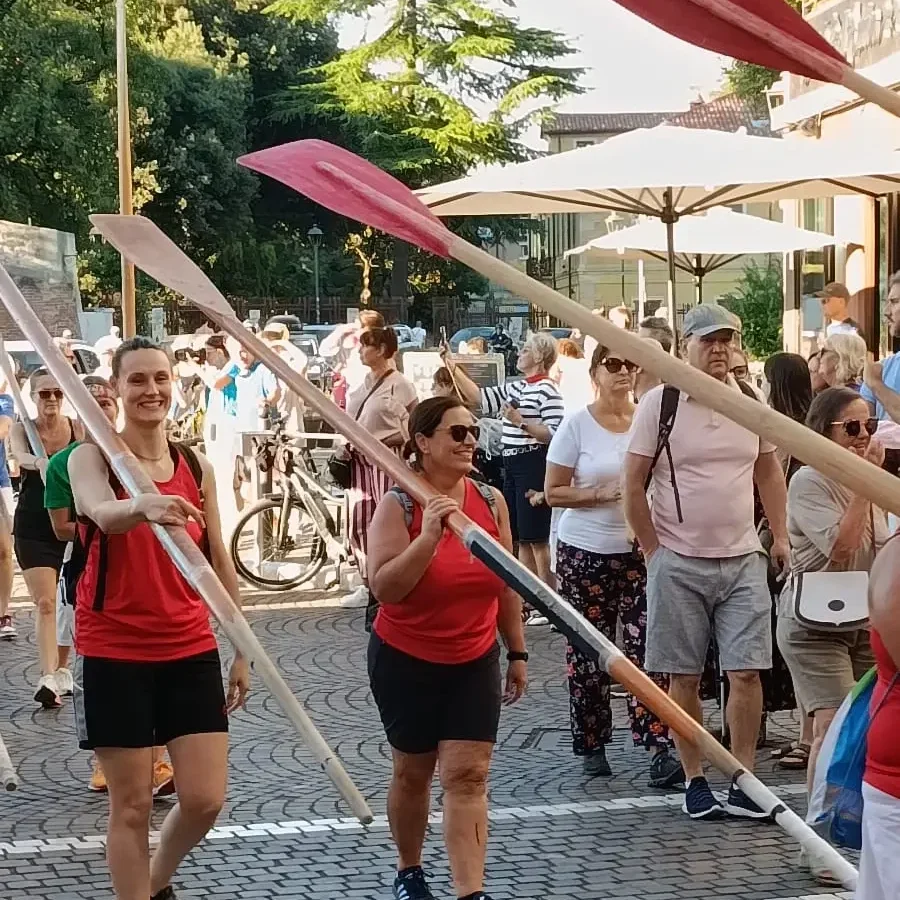 Equipaggi in sfilata al Palio delle Mura di Peschiera 2026