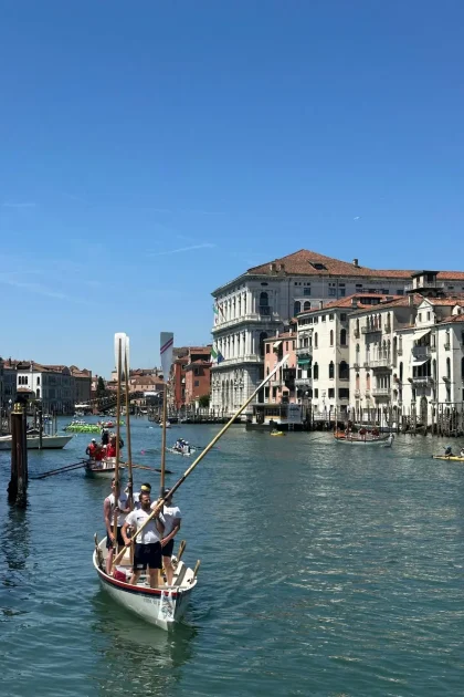 Barca da palio alla 50° Vogalonga